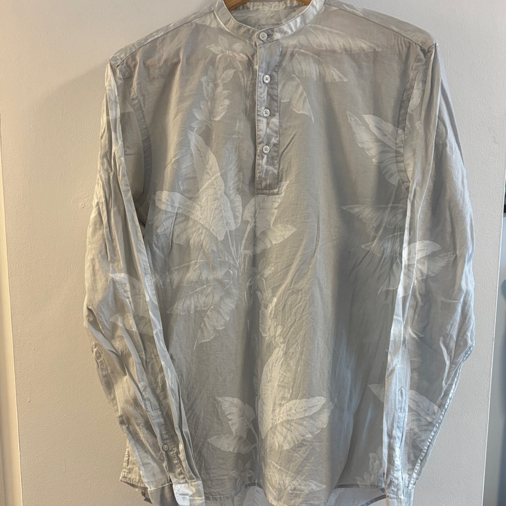 Zara Light Gray Floral Button-Down Shirt